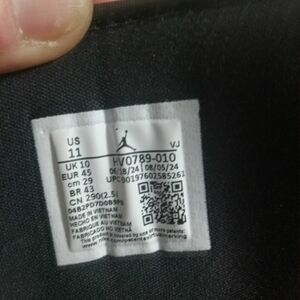 Nike Air Jordan Size Tag – Black & White